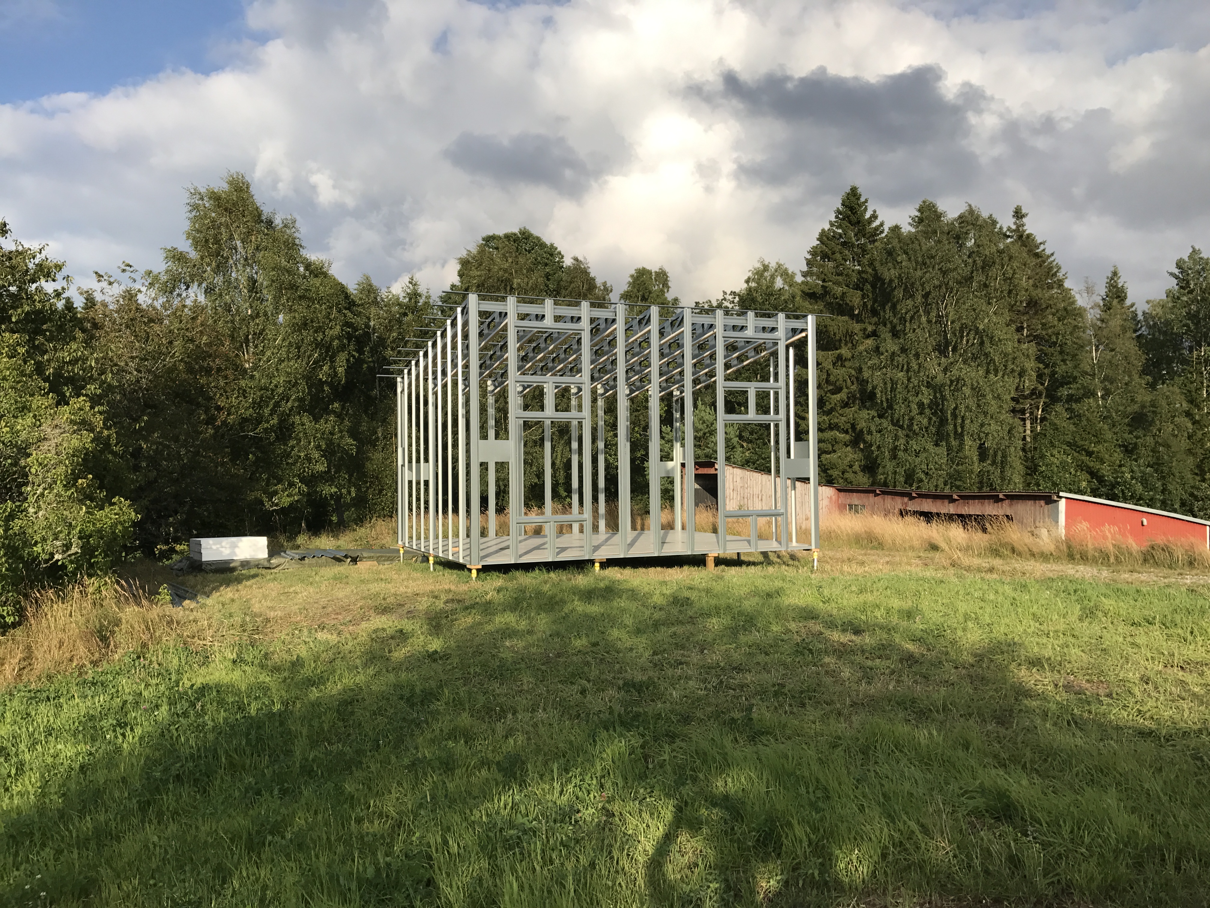 houses near mountains